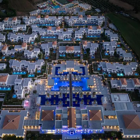 מלון Anemos Luxury Grand 5*