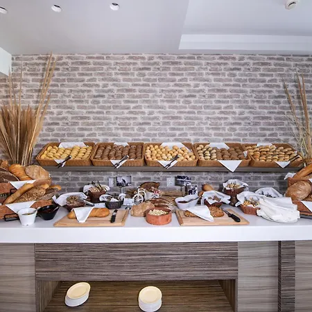 Anemos Luxury Grand