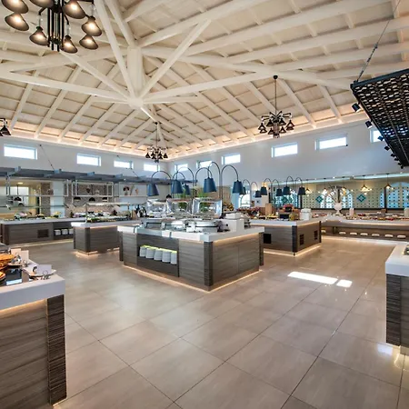 Anemos Luxury Grand מלון