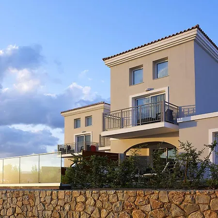 Anemos Luxury Grand מלון 5*